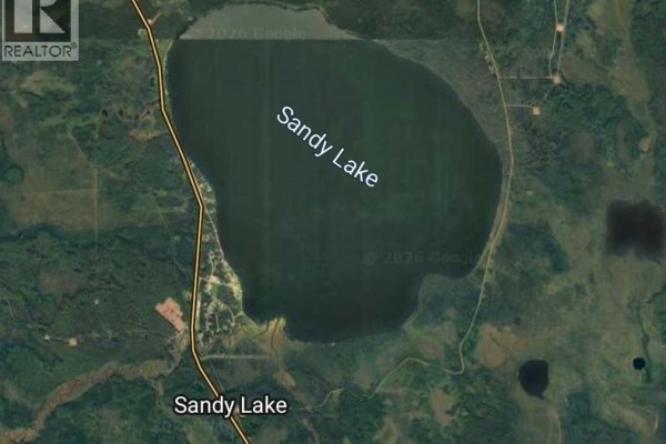 931 Wolf Trail, Sandy Lake, AB T0G2K0 Photo 2