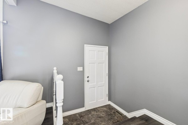 9312 151 Av Nw, Edmonton, AB, photo 3