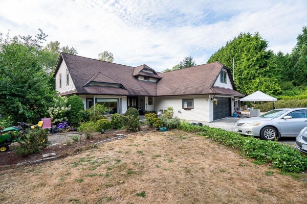 9317 188 Street, Surrey, BC V4N3V1 Photo 2
