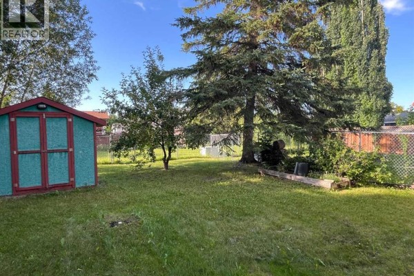 4pc Bathroom - 9318 70a Avenue, Grande Prairie, AB T8V6C9 Photo 4