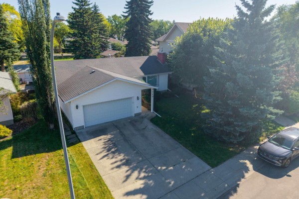 9319 147 St Nw Nw, Edmonton
