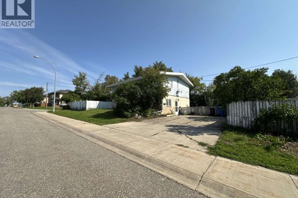 9319 98a Avenue, Fort St  John, BC, photo 3