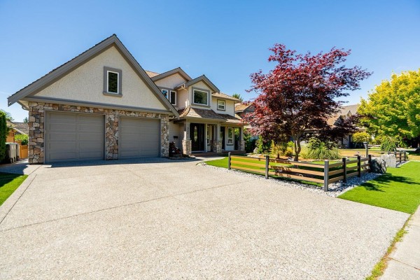 933 164 Street, Surrey, BC V4A4Y4 Photo 2