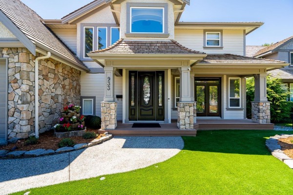 933 164 Street, Surrey, BC V4A4Y4 Photo 3