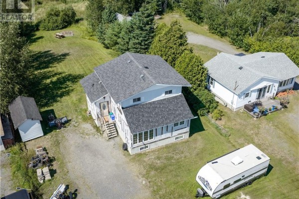 933 E Highway 17, Wahnapitae, ON P0M1H0 Photo 2