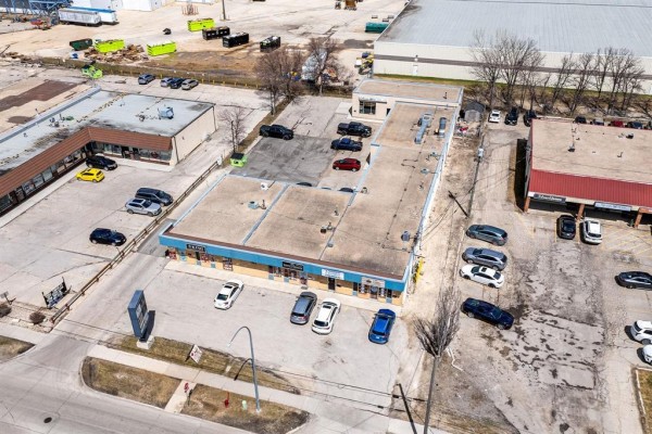 933 Mcleod Avenue, Winnipeg, MB R2G0Y4 Photo 3