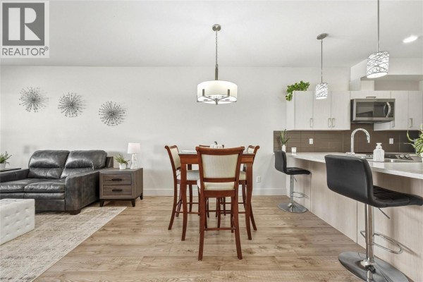 3pc Ensuite bath - 933 Mt Robson Place Unit# 25, Vernon, BC V1B4G4 Photo 4