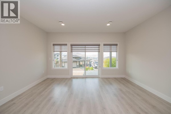 Full bathroom - 933 Mt Robson Place Unit# 97, Vernon, BC V1B4G4 Photo 4