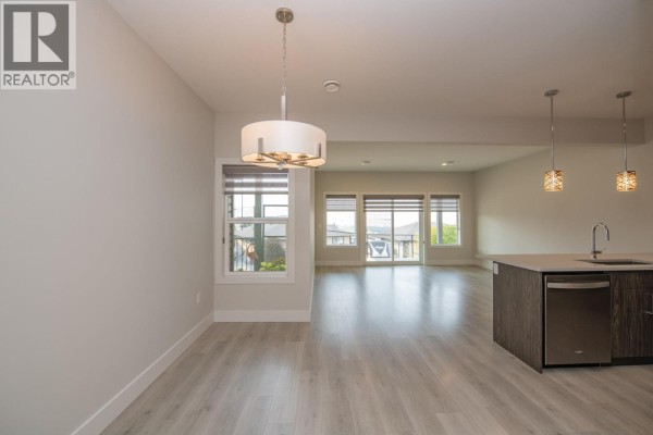 Full ensuite bathroom - 933 Mt Robson Place Unit# 97, Vernon, BC V1B4G4 Photo 5