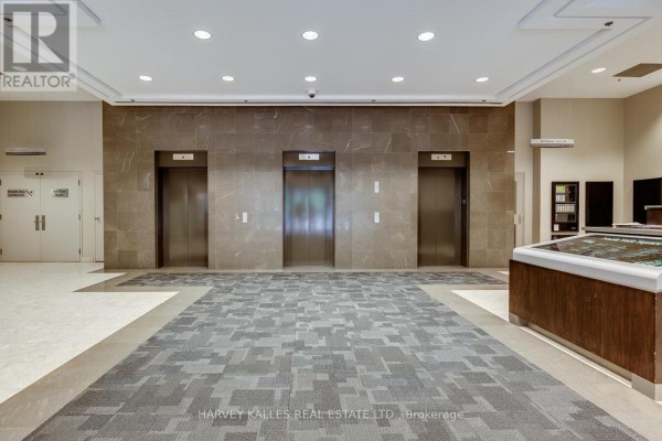 935 - 45 Sheppard Avenue E, Toronto, ON M2N5N1 Photo 4