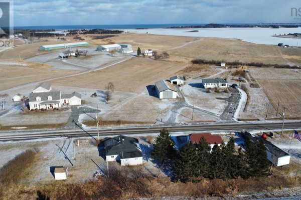 4pc Bathroom - 9356 Highway 4, Tracadie, NS B0H1A0 Photo 2