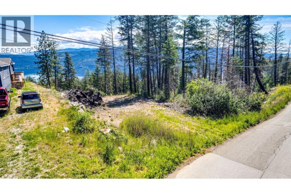 9359 Keithley Road, Vernon, BC V1H2C8 Photo 2