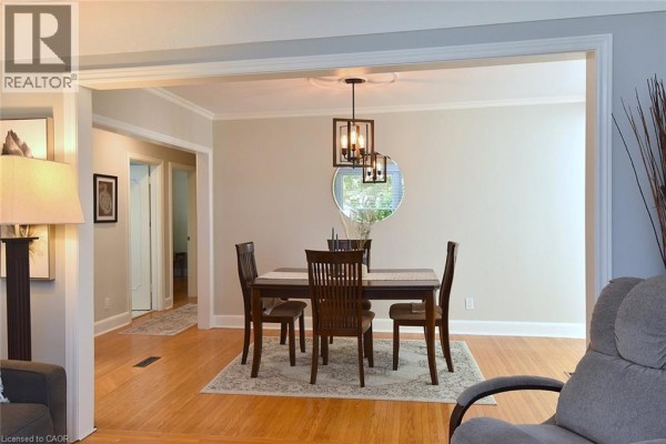 Recreation room - 936 Boothman Avenue, Burlington, ON L7T1P6 Photo 5