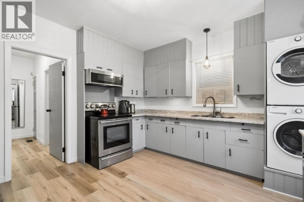936 W 17th Avenue, Vancouver, BC, photo 3
