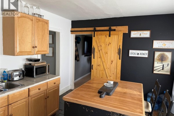 936 Wallace Street, Regina, SK, photo 2