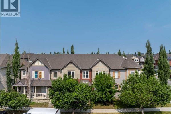 2pc Bathroom - 936 Windsong Drive Sw, Airdrie, AB T4B0P3 Photo 4