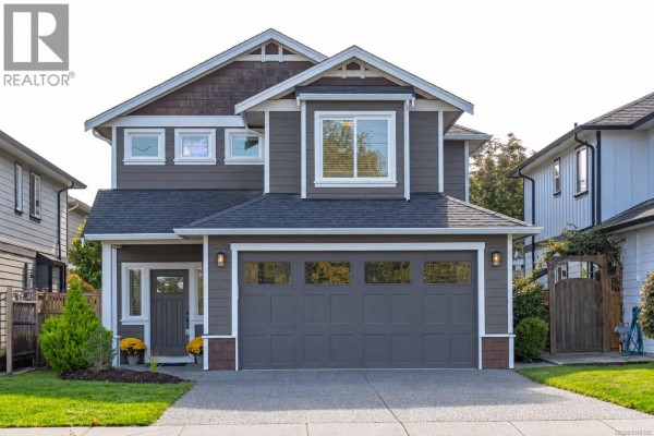 9373 East Saanich Rd, North Saanich, BC, photo 2