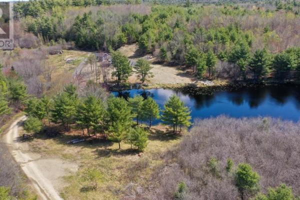 9374 Highway 8, Caledonia, NS B0T1B0 Photo 5