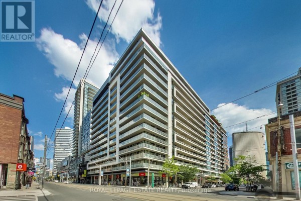 938 - 111 Elizabeth Street, Toronto