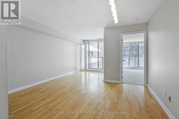 Dining room - 938 - 111 Elizabeth Street, Toronto, ON M5G1P7 Photo 2