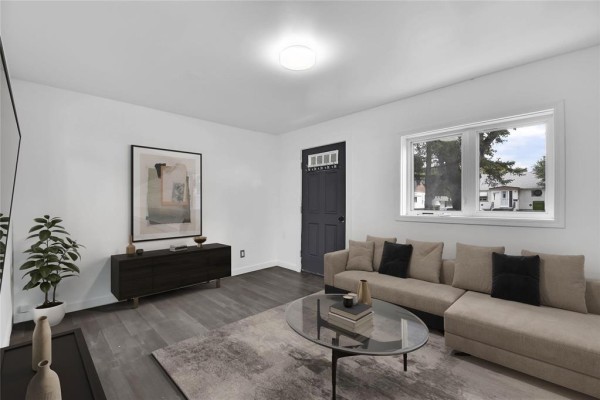 938 11th Street, Brandon, MB R7A4L3 Photo 3