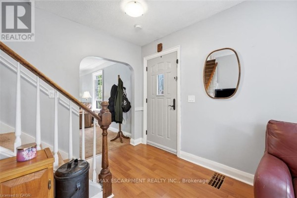 938 Cloverleaf Drive, Burlington, ON, photo 3