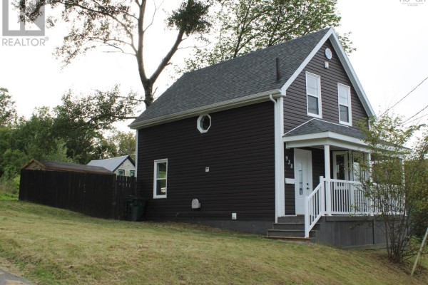 Kitchen - 938 George Street, Sydney, NS B1P1M3 Photo 2