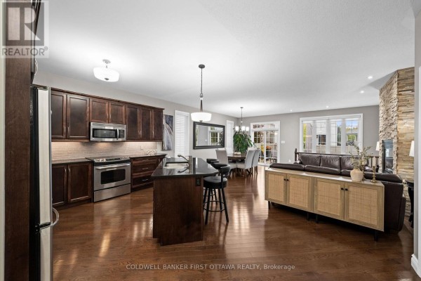 938 Rossburn Crescent, Ottawa, ON K2J0Y5 Photo 5