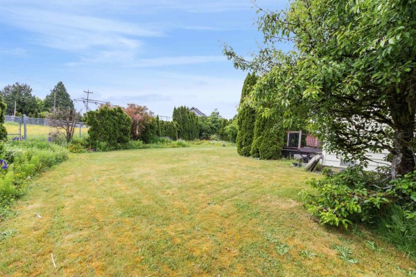 9381 139 Street, Surrey, BC V3V7K9 Photo 5