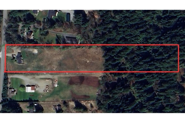 9386 Clay Street, Mission, BC, photo 2