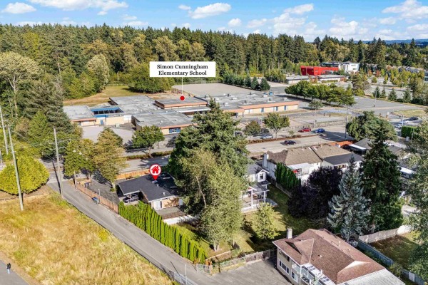 9387 140 Street, Surrey, BC V3V5Z3 Photo 2