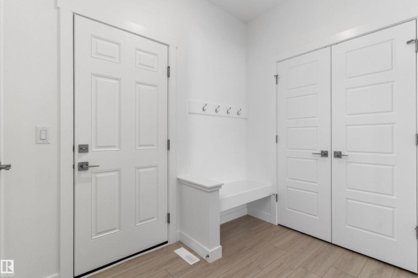 Bedroom 2 - 939 18 Av Nw, Edmonton, AB T6T2X3 Photo 5