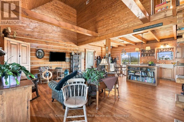 Living room - 939 Kelly Road, Prince Edward County, ON K0K1P0 Photo 3