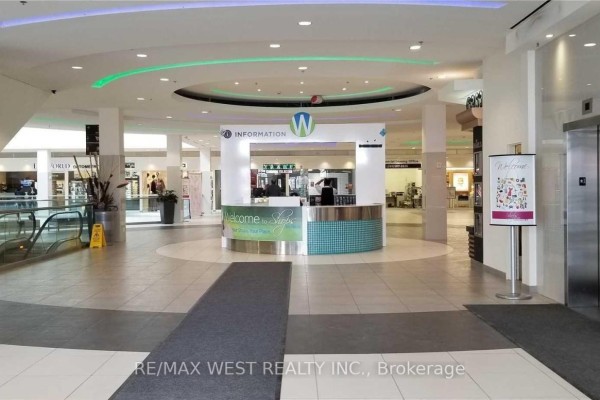 94 - 7181 Yonge Street, Markham, ON L3T0C7 Photo 4