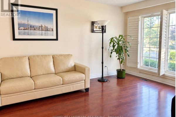 Dining room - 94 Ames Circle, Toronto, ON M3B3C1 Photo 3