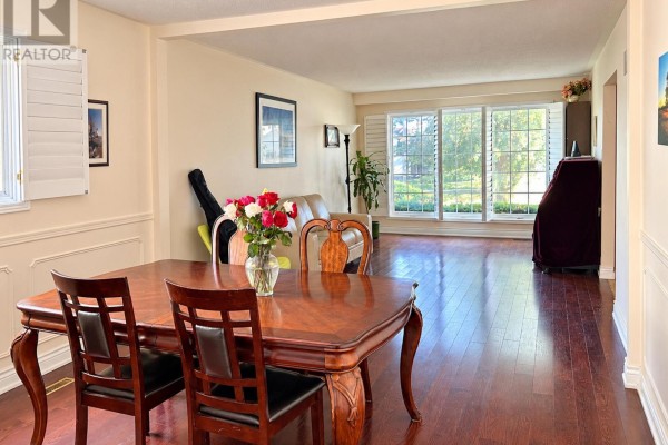 Family room - 94 Ames Circle, Toronto, ON M3B3C1 Photo 5
