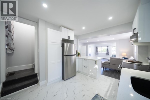 3pc Bathroom - 94 Brook Street, Simcoe, ON N3Y3G5 Photo 5