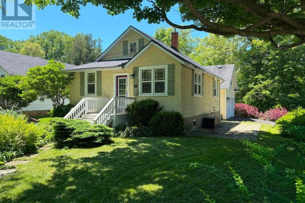 Primary Bedroom - 94 Centre Street, Niagara On The Lake, ON L0S1J0 Photo 4