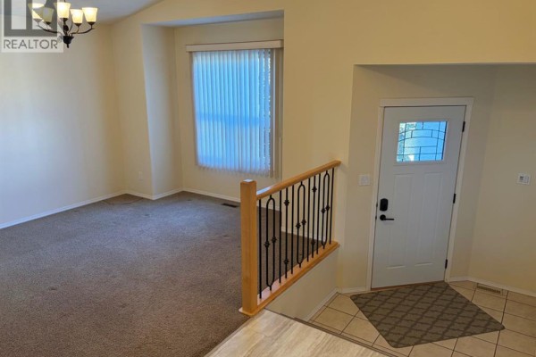 Primary Bedroom - 94 Fairmont Garden Road S, Lethbridge, AB T1K7L2 Photo 4