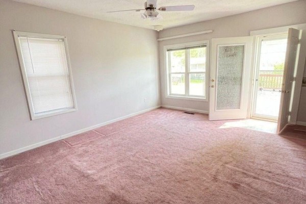 Bedroom 3 - 94 Haynes Avenue, St  Catharines, ON L2R3Z6 Photo 5