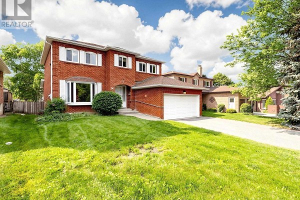 94 Howlett Avenue, Newmarket, ON, photo 2
