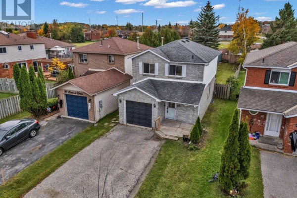Kitchen - 94 Laidlaw Drive, Barrie, ON L4N7S2 Photo 2