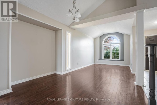 Office - 94 Niagara Drive, Oshawa, ON L1G8A5 Photo 2