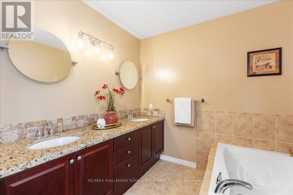 Bedroom 2 - 94 Riverview Beach Road, Georgina, ON L0E1N0 Photo 4