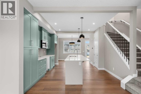 Kitchen - 94 Sora Gardens Se, Calgary, AB T3S0V3 Photo 3