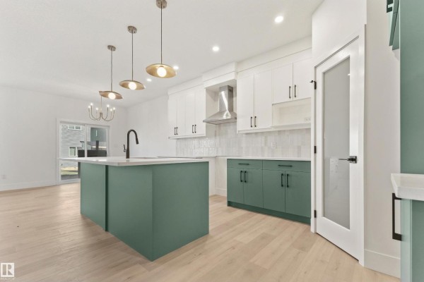 Kitchen - 94 Spring Li, Spruce Grove, AB T7X2X7 Photo 3