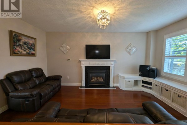 Dining room - 94 Violet Street, Barrie, ON L4N9M8 Photo 5