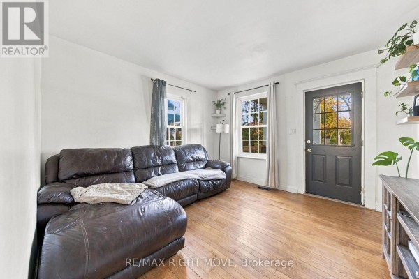 94 Westmount Drive N, Orillia, ON L3V6C2 Photo 4