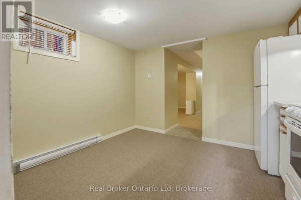 Bathroom - 940 5th Avenue E, Owen Sound, ON N4K2S2 Photo 5