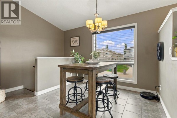 Bedroom - 9401 88a Street, Grande Prairie, AB T8X0H2 Photo 5